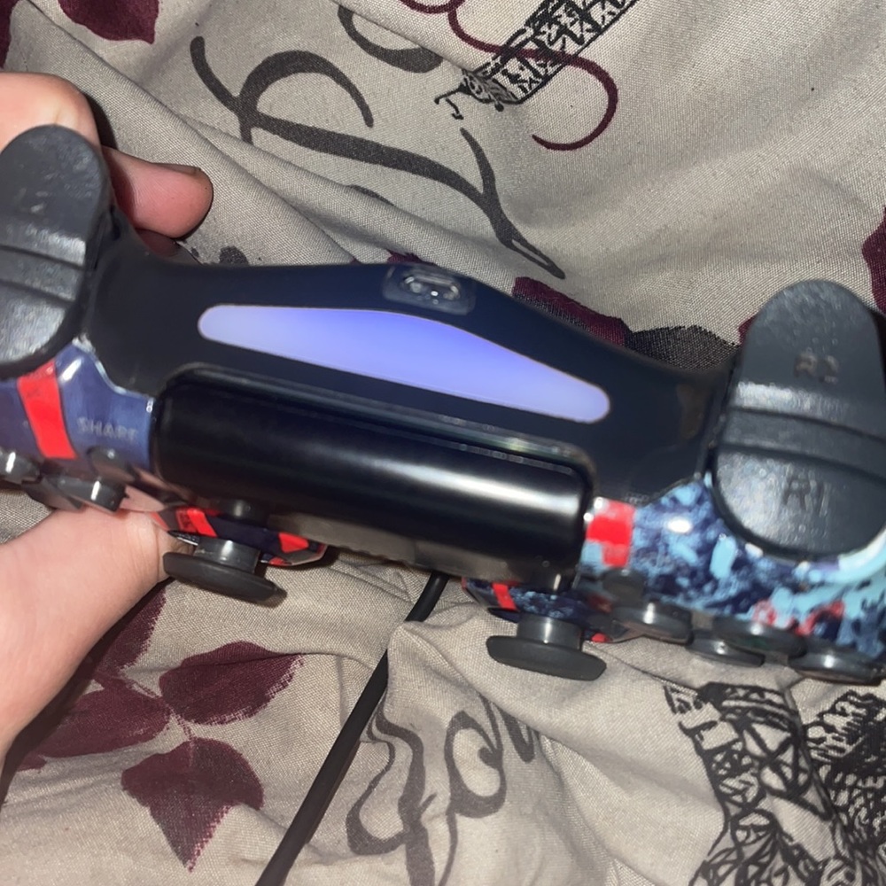 ps4 controller - Picture 2 of 2